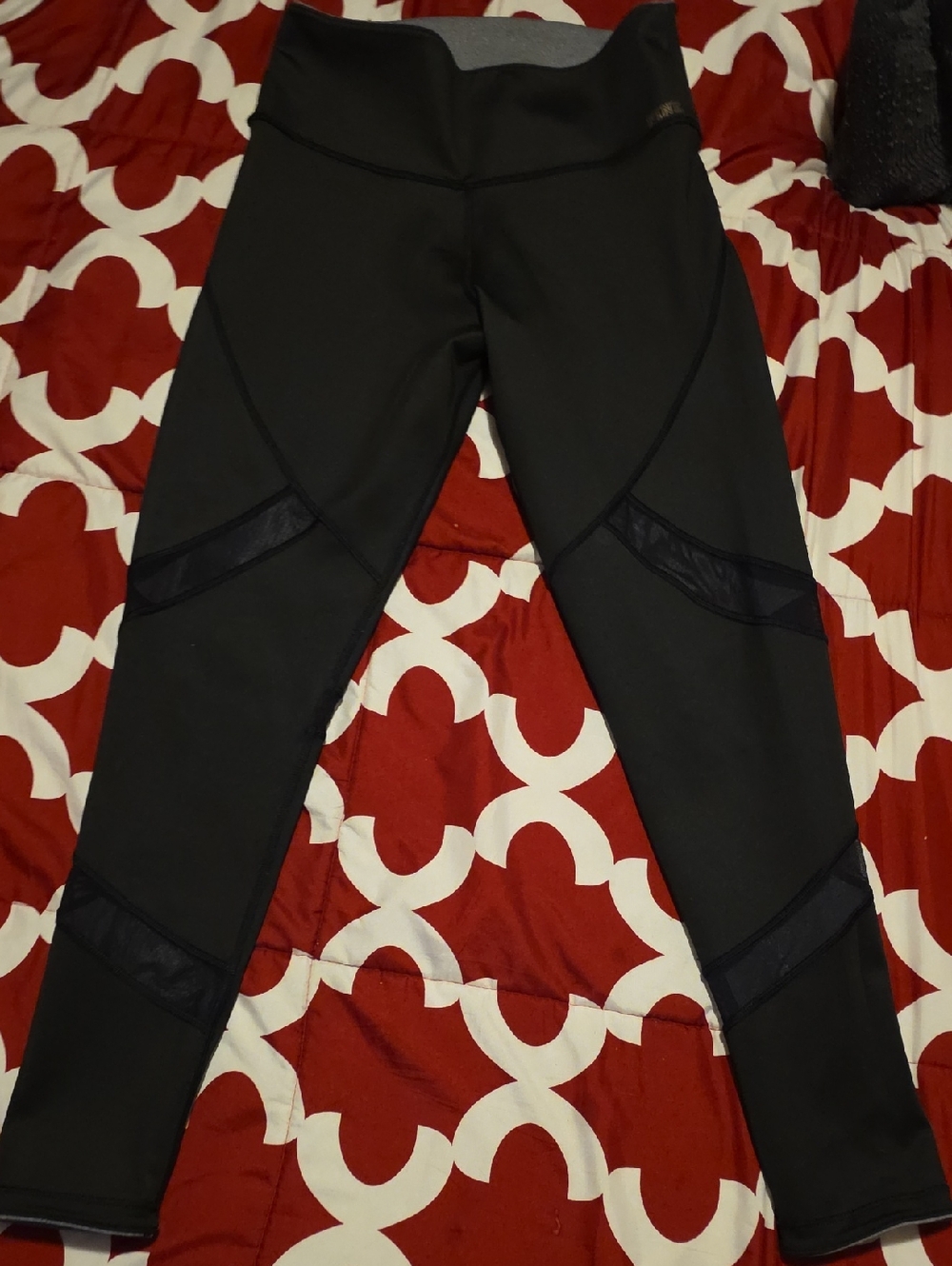 Reversible  PINK Victoria's Secret Black High-Waist Mesh Panel Leggings